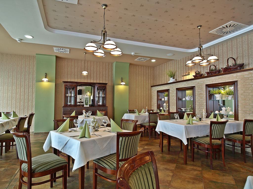 Hotel Fajkier Kroczyce Luaran gambar